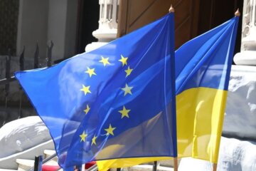ЕС одобрил новый пакет помощи Украине