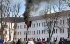 В Киеве ликвидирован пожар в одном из общежитий: видео