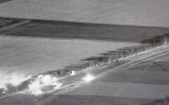 Байрактары уничтожают вражескую технику на Юге Украины: видео