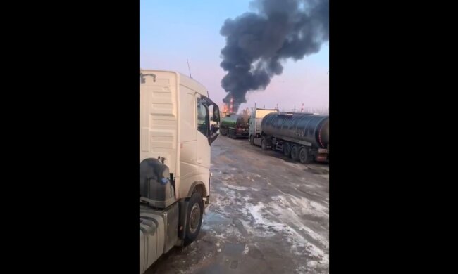 Атакувала на нафтопереробні заводи у Росії