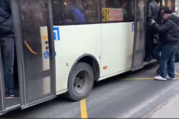 автобус в киеве