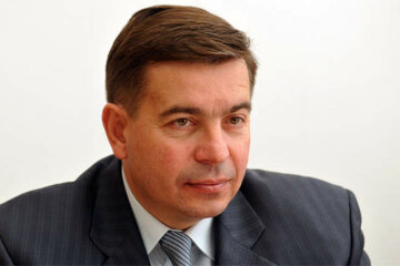Соратник Луценко считает, что Яценюку не место на митингах