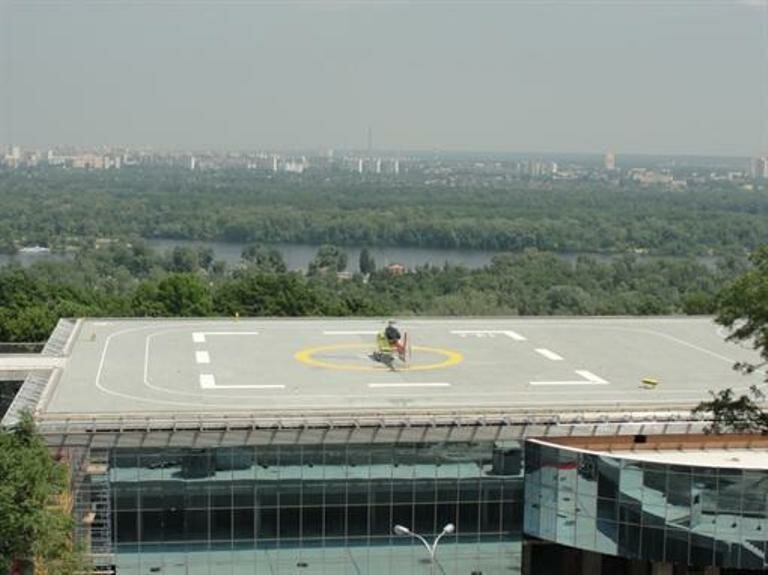 вертолетная площадка Януковича