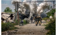 война на Донбассе, взрыв, зона АТО, три товарища