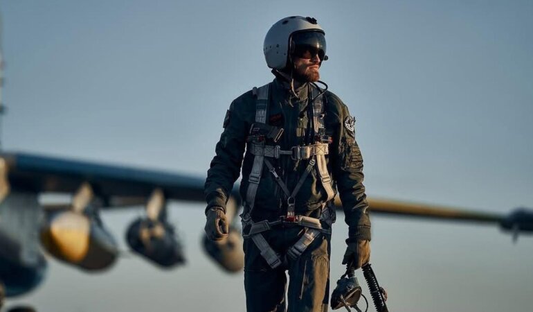 Пилот F-16 Павел Иванов