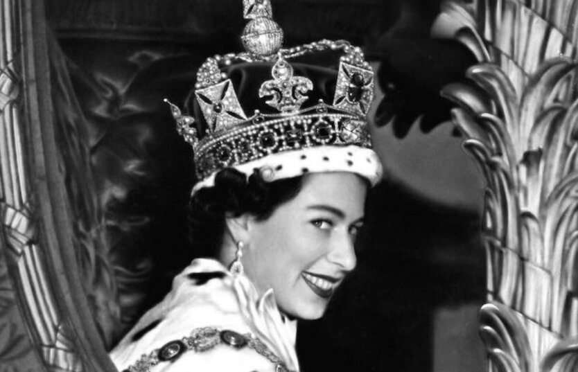 Королева Єлизавета II у молодості