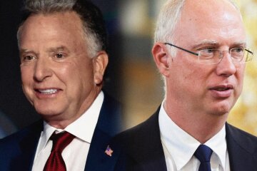 Стівен Віткофф та Кирило Дмитрієв