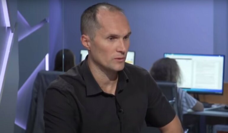 Бутусов назвал преступным приказ Тарана по Донбассу