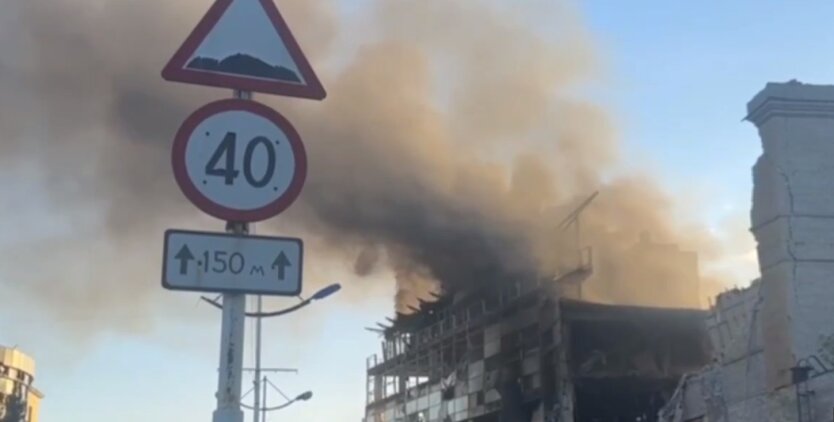 У Луганську пролунали потужні вибухи: відео