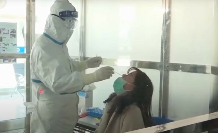 Китай обвинили в удалении данных по коронавирусу