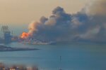 Залужный показал видео удара ВСУ по российским кораблям в Бердянске 24 марта 2022 года