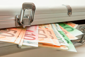 Вивезення валюти за кордон