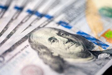 Долари, курс валют