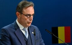 Барт де Вевер