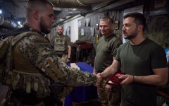 Зеленський: Наші воїни на Донбасі потужно борються заради України та знищують окупантів