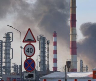 Удары по российским НПЗ