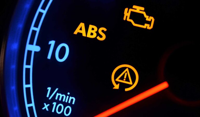 Панель приладів