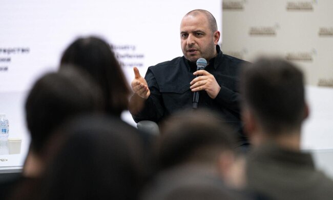 Рустем Умєров