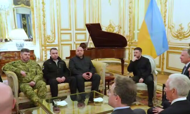 Делегации Украины и США в Париже