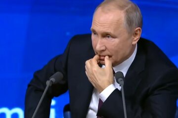 Владимир Путин, Отношения Украины с Россией, Санкции Украины против России