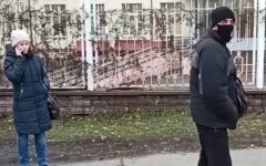 В Киеве объявился серийный вор мобильных телефонов: видео