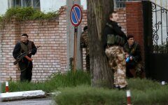 Терористы блокируют армейскую часть