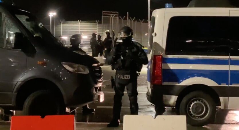 В аеропорту Гамбурга розгорнули масштабну операцію через озброєного чоловіка