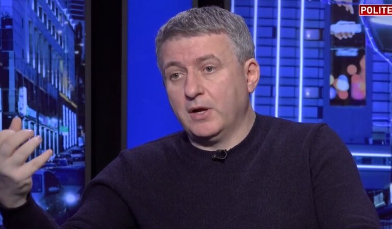 Юрий Романенко