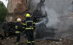 По медучреждению в Днепре ударили российской ракетой Искандер: поисковые работы завершены