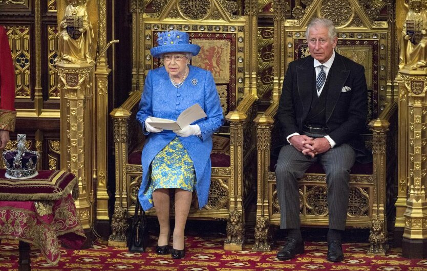 Елизавета II и принц Чарльз