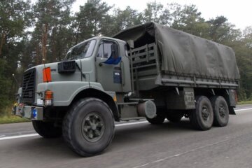 Военный грузовик Volvo