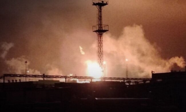 Генштаб підтвердив удари ряду важливих об'єктів у РФ: наслідки