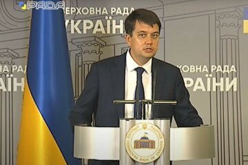 Разумков прокомментировал скандал с депутатом Третьяковой
