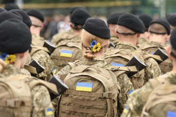 Женщина-солдат в украинской армии. ВСУ