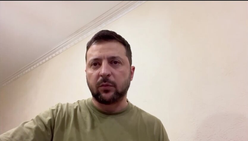 Зеленський відреагував на вибух на Кримському мості: відео