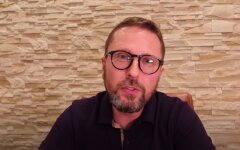 Анатолий Шарий