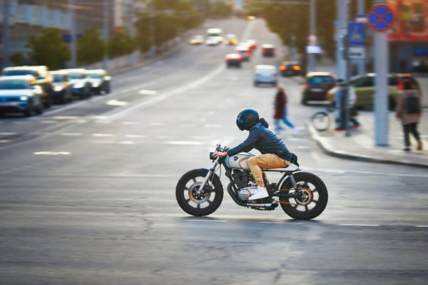 Мотоциклист