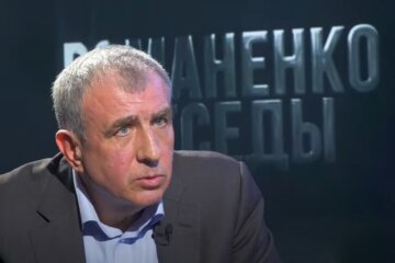 Александр Левченко