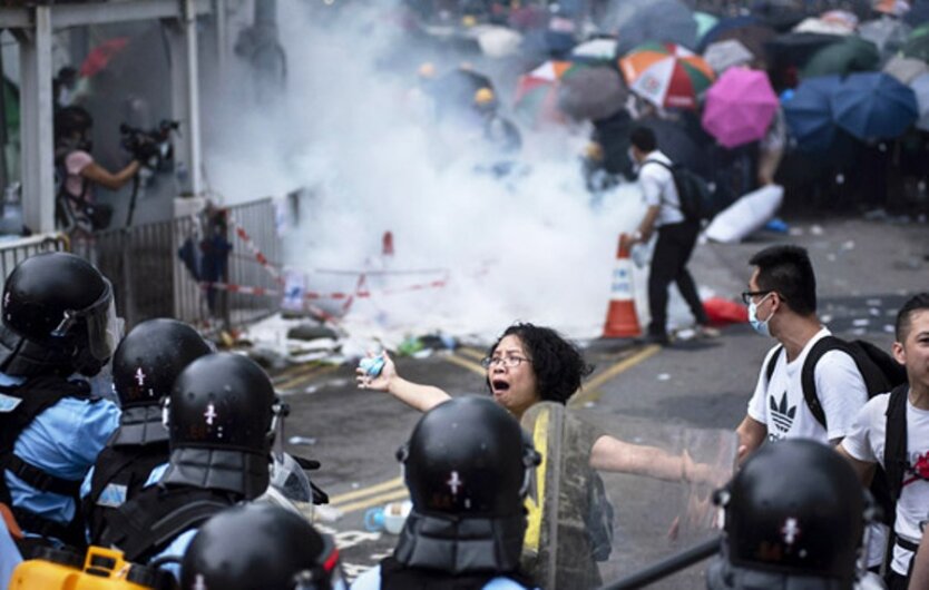 протесты в Гонконге