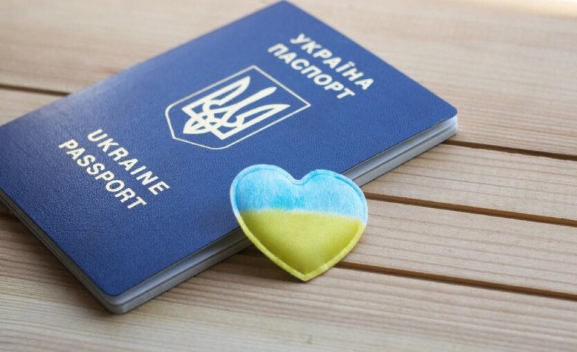 Оформление паспортов / Фото: stock.adobe.com