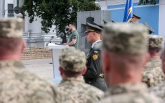 "Не отдадим свою волю": Зеленский и Шмыгаль обратились к украинцам в День Государственности