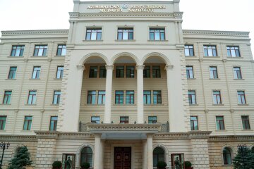 У Міноборони Азербайджану оголосили про термінову евакуацію з небезпечної зони