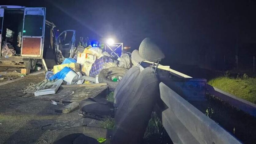 A minibus with Ukrainians crashed in Poland