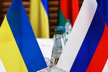 Переговори України та Росії