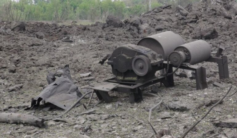 воронка от взрыва