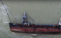 Танкер Delfi,перевернувшийся у берегов Одессы нефтяной танкер "Дельфи"
