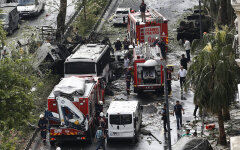 Bomb attack to police bus in central Istanbul