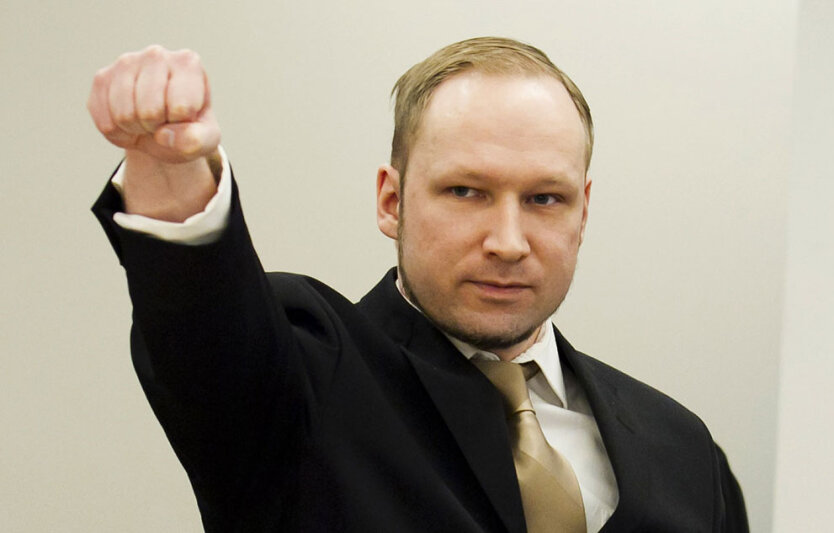 Норвежский террорист Андерс Брейвик в суде.