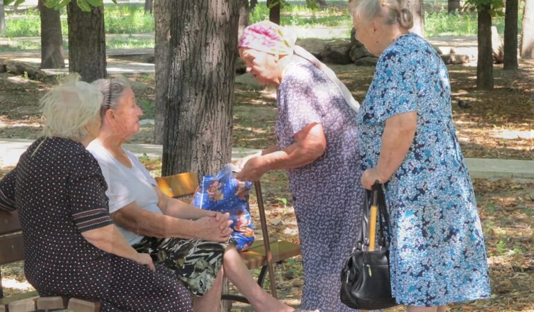 пенсии в украине, пенсионеры в украине, размер пенсии