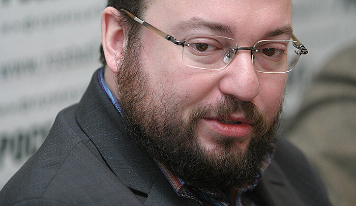 Станислав Белковский